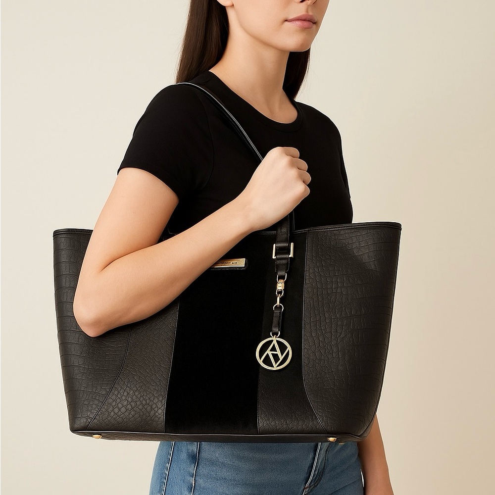 🖤‎ Adrienne Vittadini Black Faux Croc & Suede Tote Bag